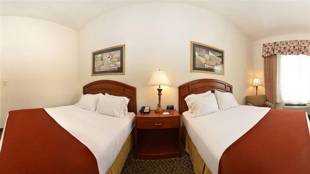 Holiday Inn Express Hotel & Suites Abilene Mall South By Ihg Ngoại thất bức ảnh