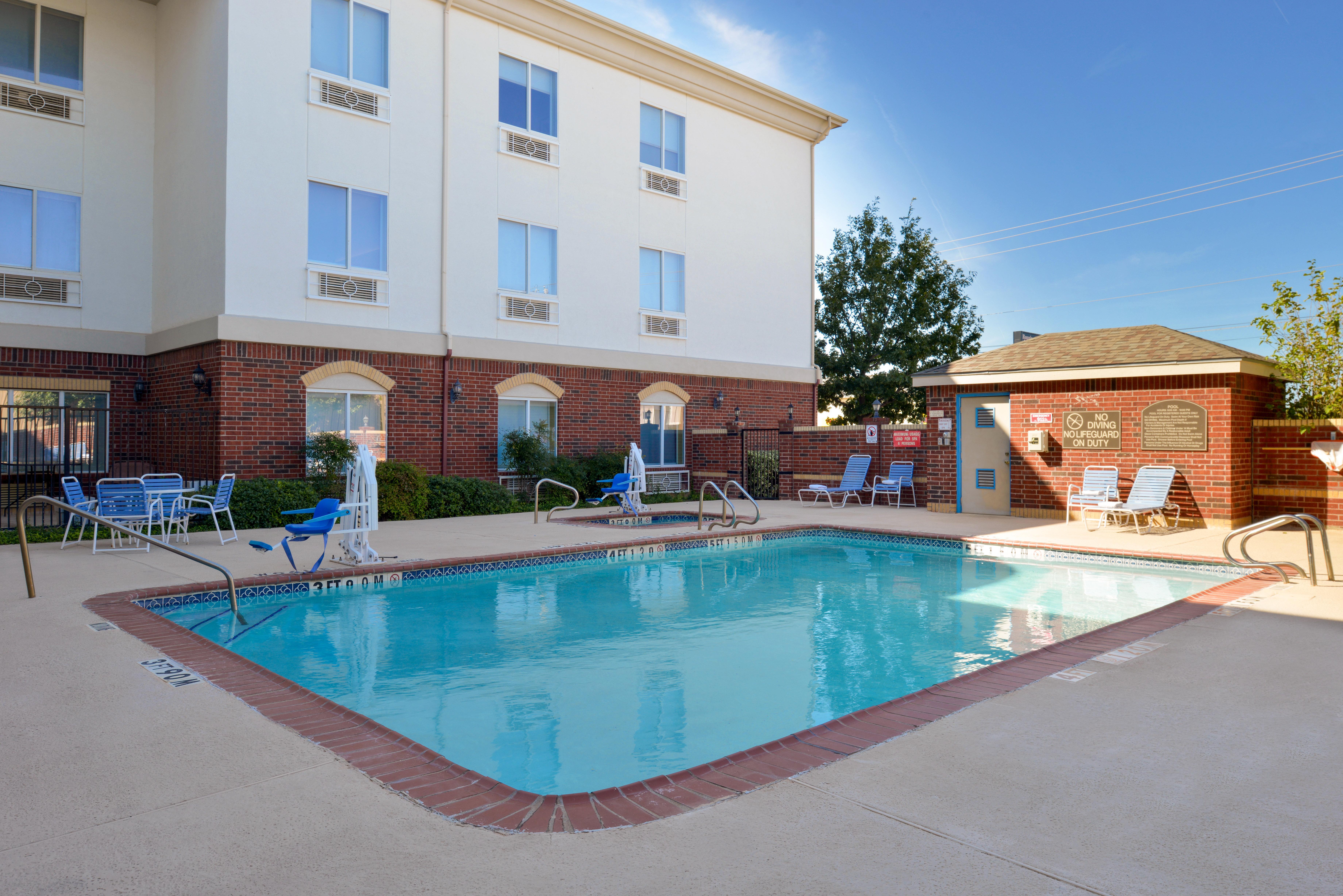 Holiday Inn Express Hotel & Suites Abilene Mall South By Ihg Ngoại thất bức ảnh