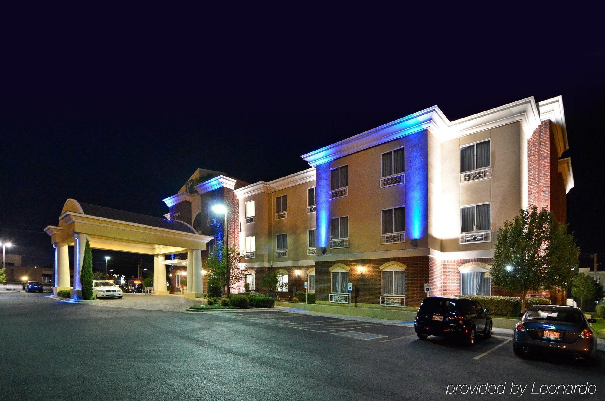Holiday Inn Express Hotel & Suites Abilene Mall South By Ihg Ngoại thất bức ảnh